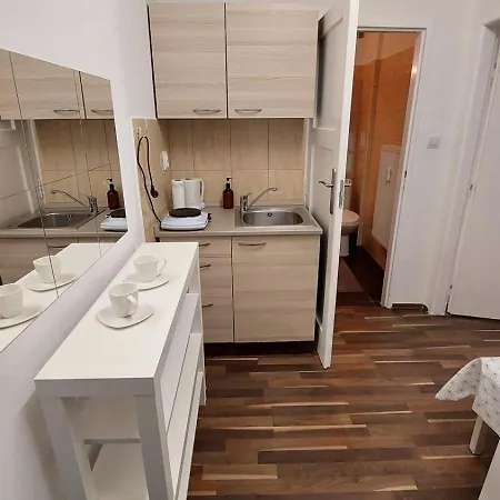 In Location On Center דירה *